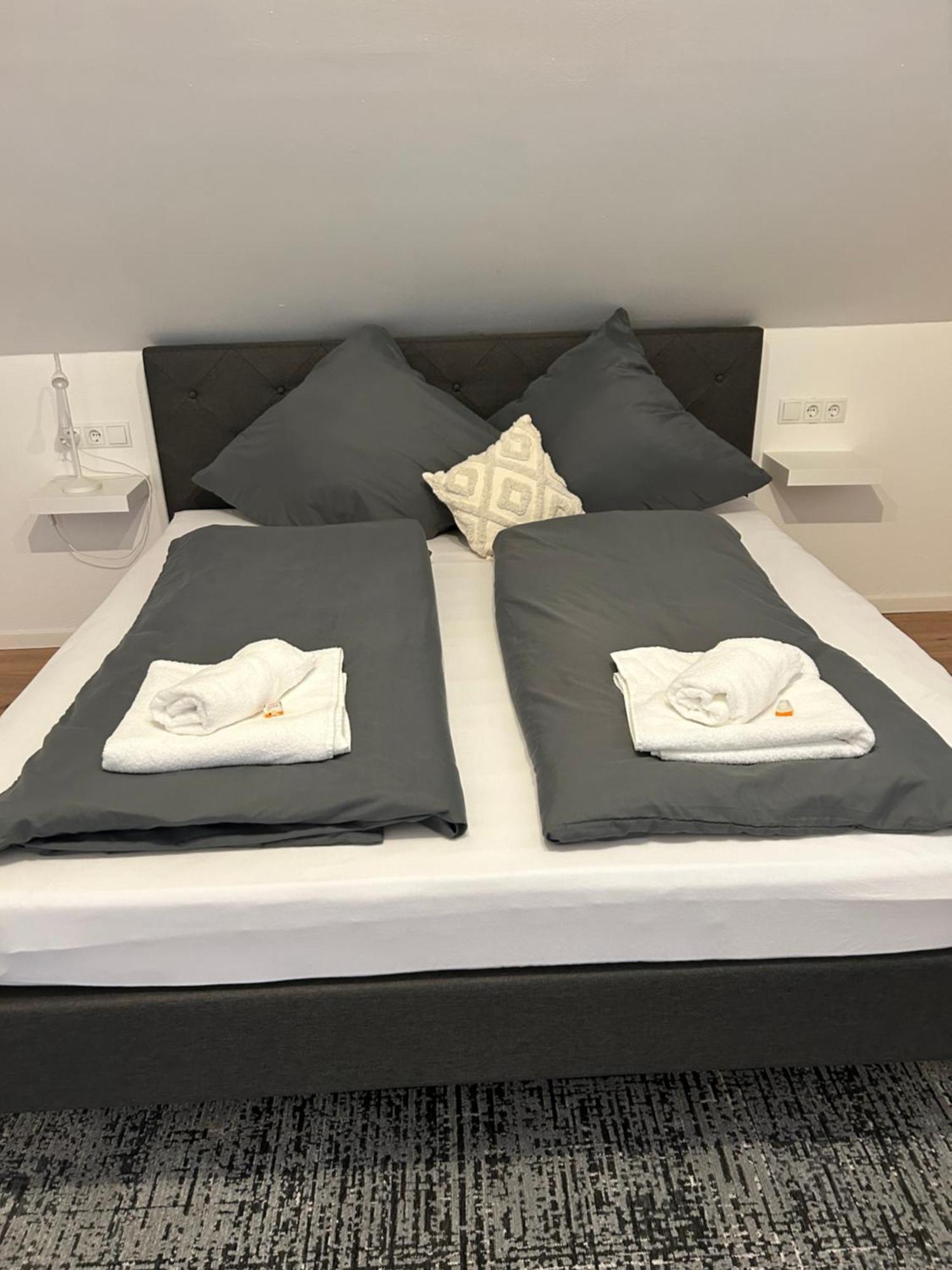 Allgaeu Zimmer Leandi Memmingen Eksteriør billede